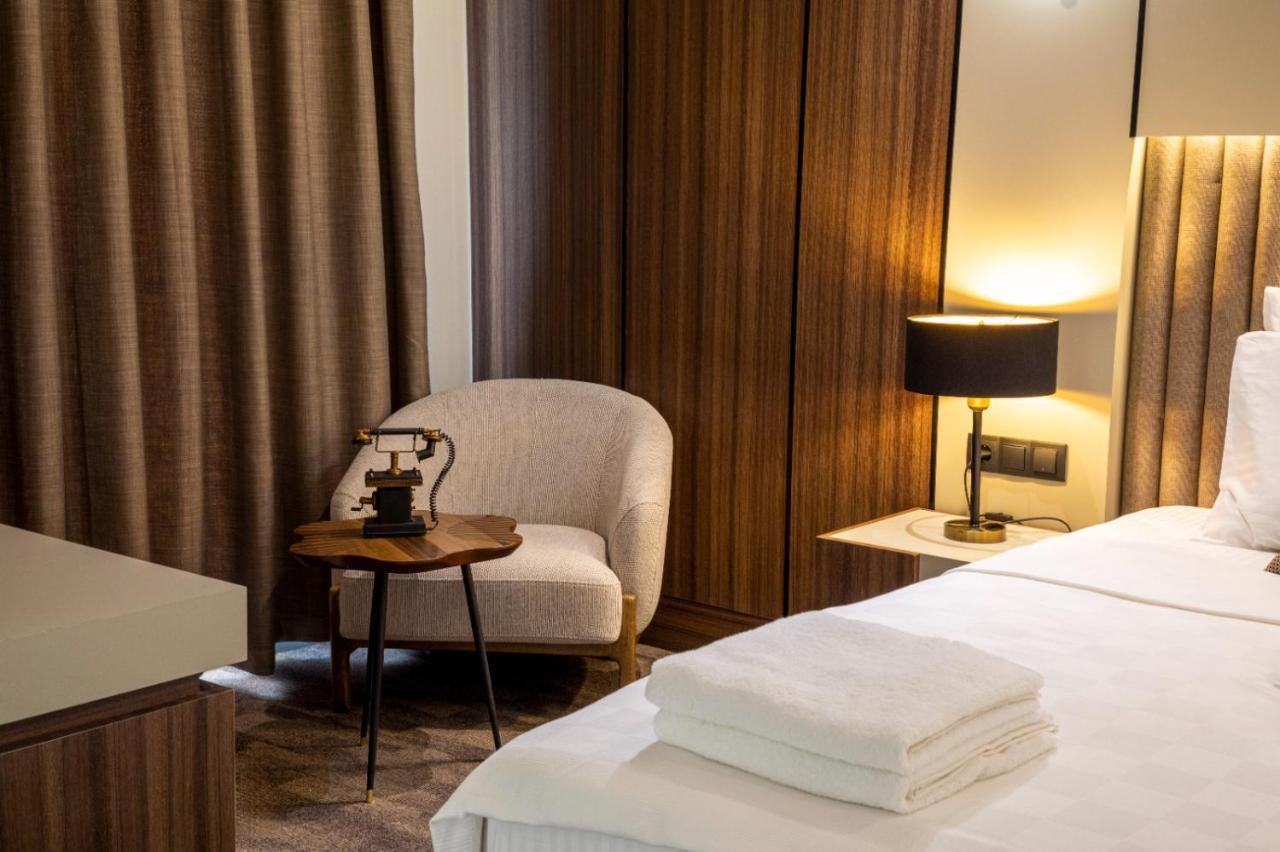 Monalisa Hotels كوشاداسيه المظهر الخارجي الصورة