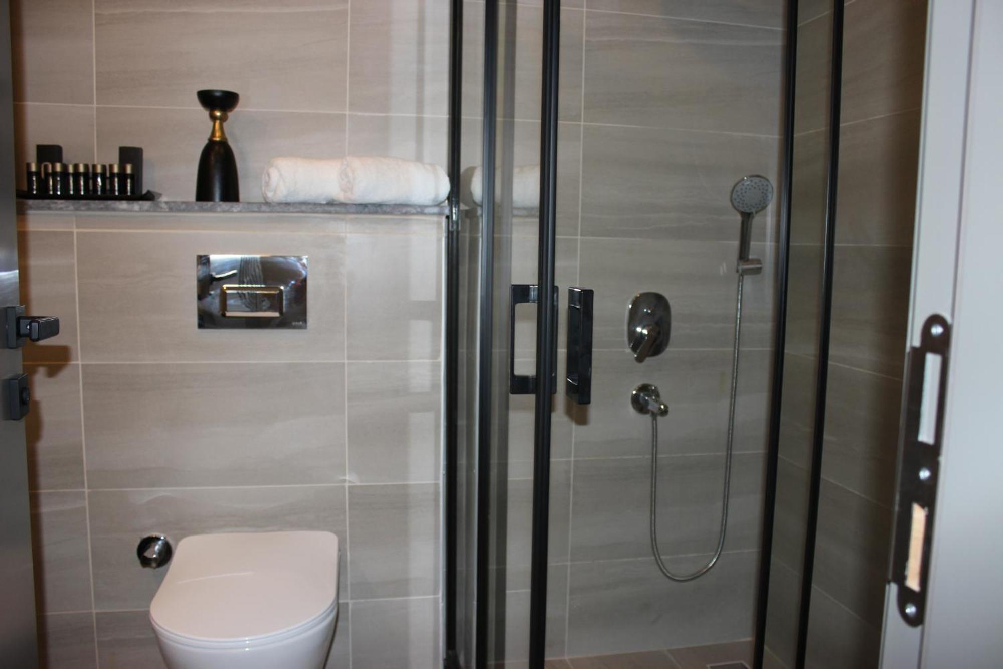 Monalisa Hotels كوشاداسيه المظهر الخارجي الصورة