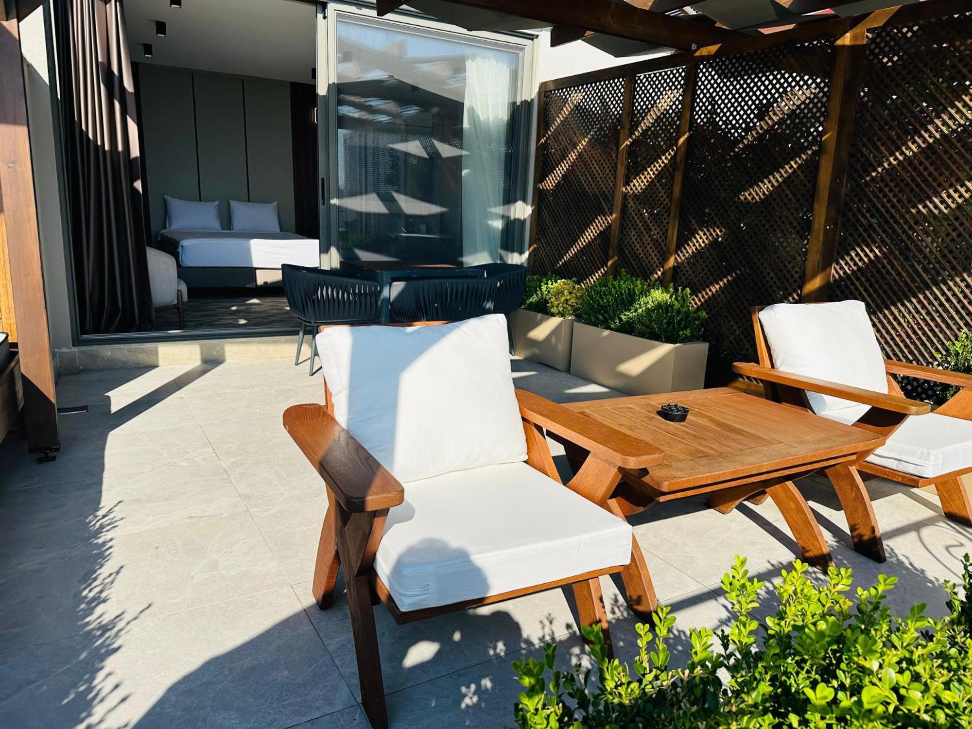 Monalisa Hotels كوشاداسيه المظهر الخارجي الصورة