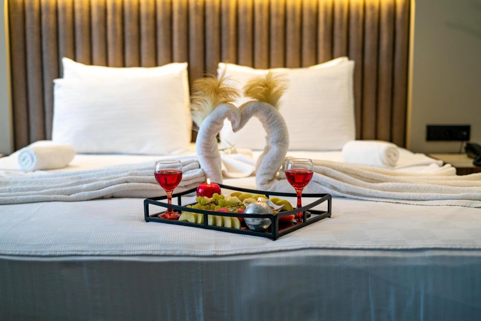 Monalisa Hotels كوشاداسيه المظهر الخارجي الصورة