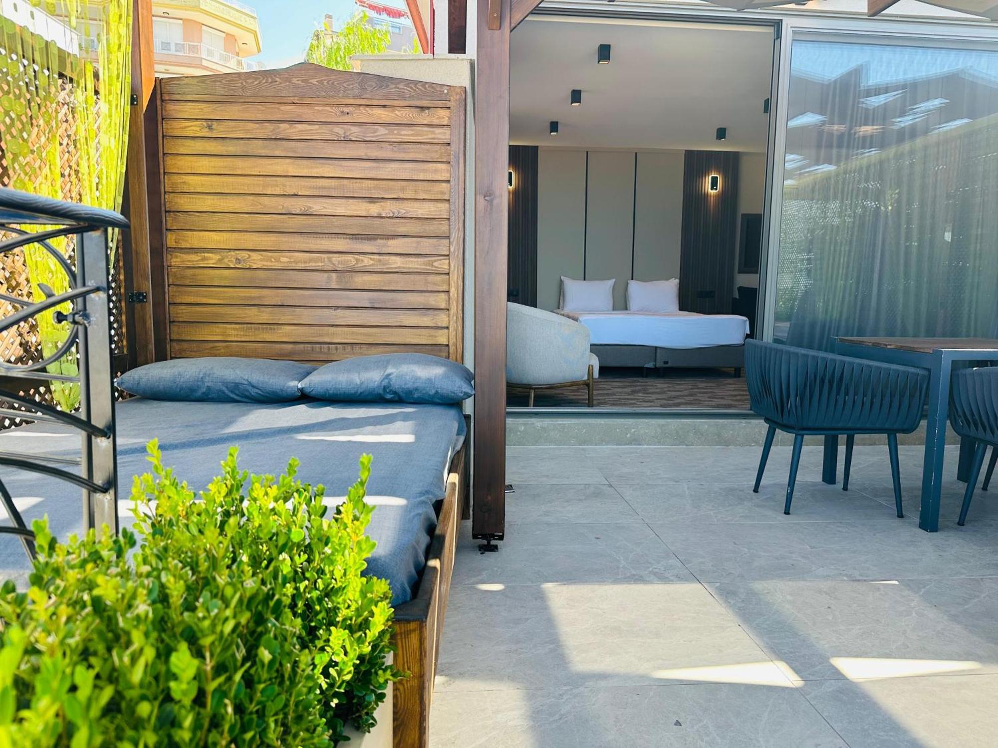 Monalisa Hotels كوشاداسيه المظهر الخارجي الصورة