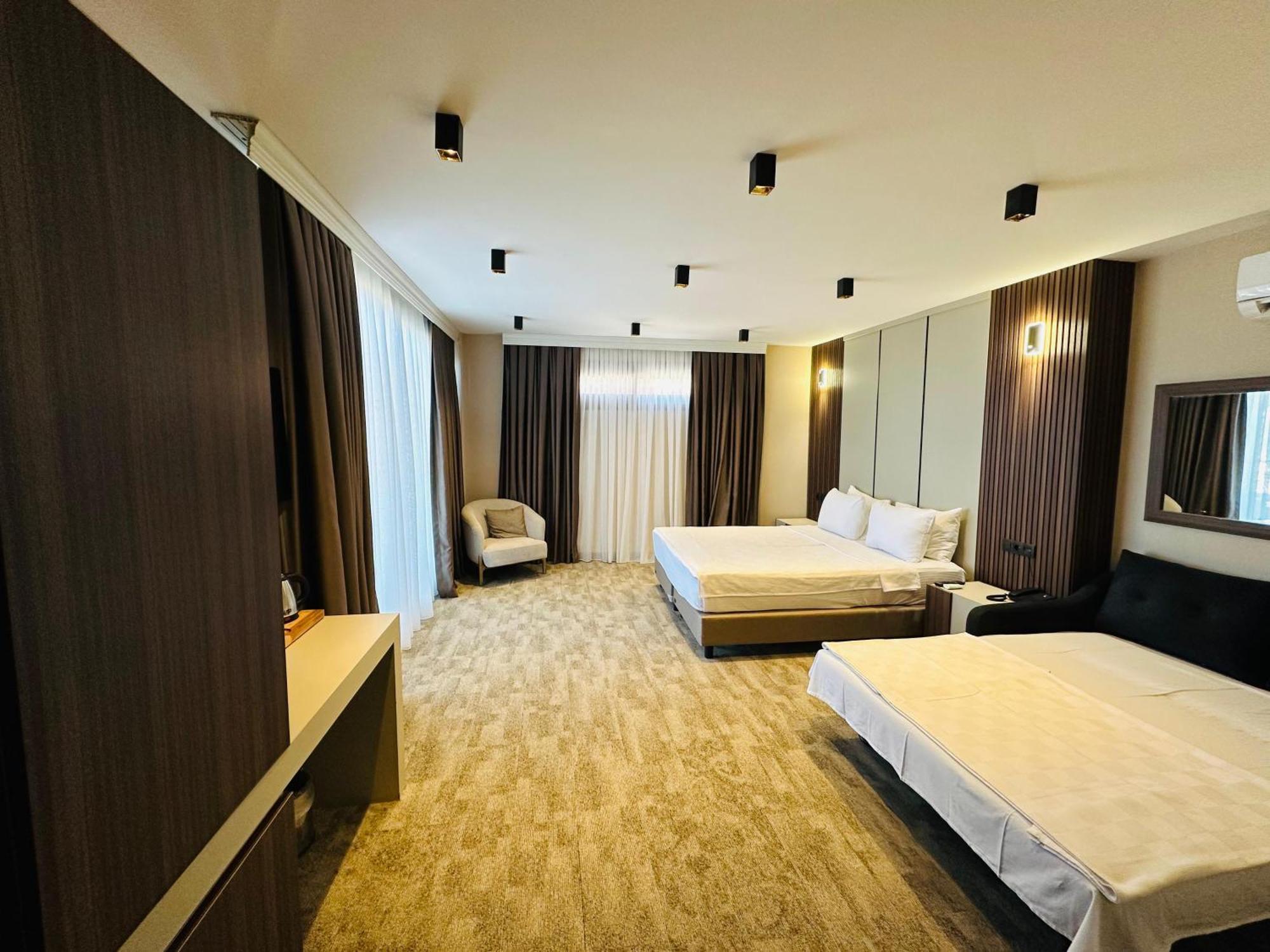 Monalisa Hotels كوشاداسيه المظهر الخارجي الصورة